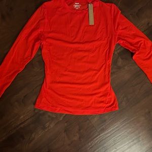 Skims fits everybody long sleeve top NWT size small